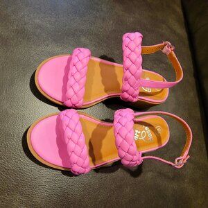 Girls sandals
